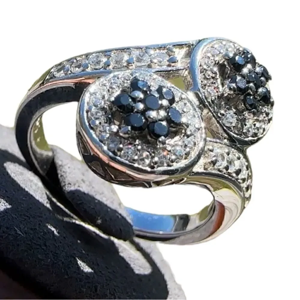 Elegant 925 Sterling Silver Black & White Diamond Ring – Size 7